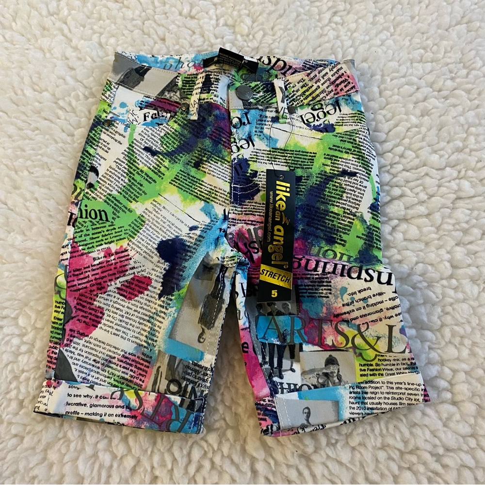 Girls Like an Angel Newspaper Splatter Cuffed size 5 pants New.